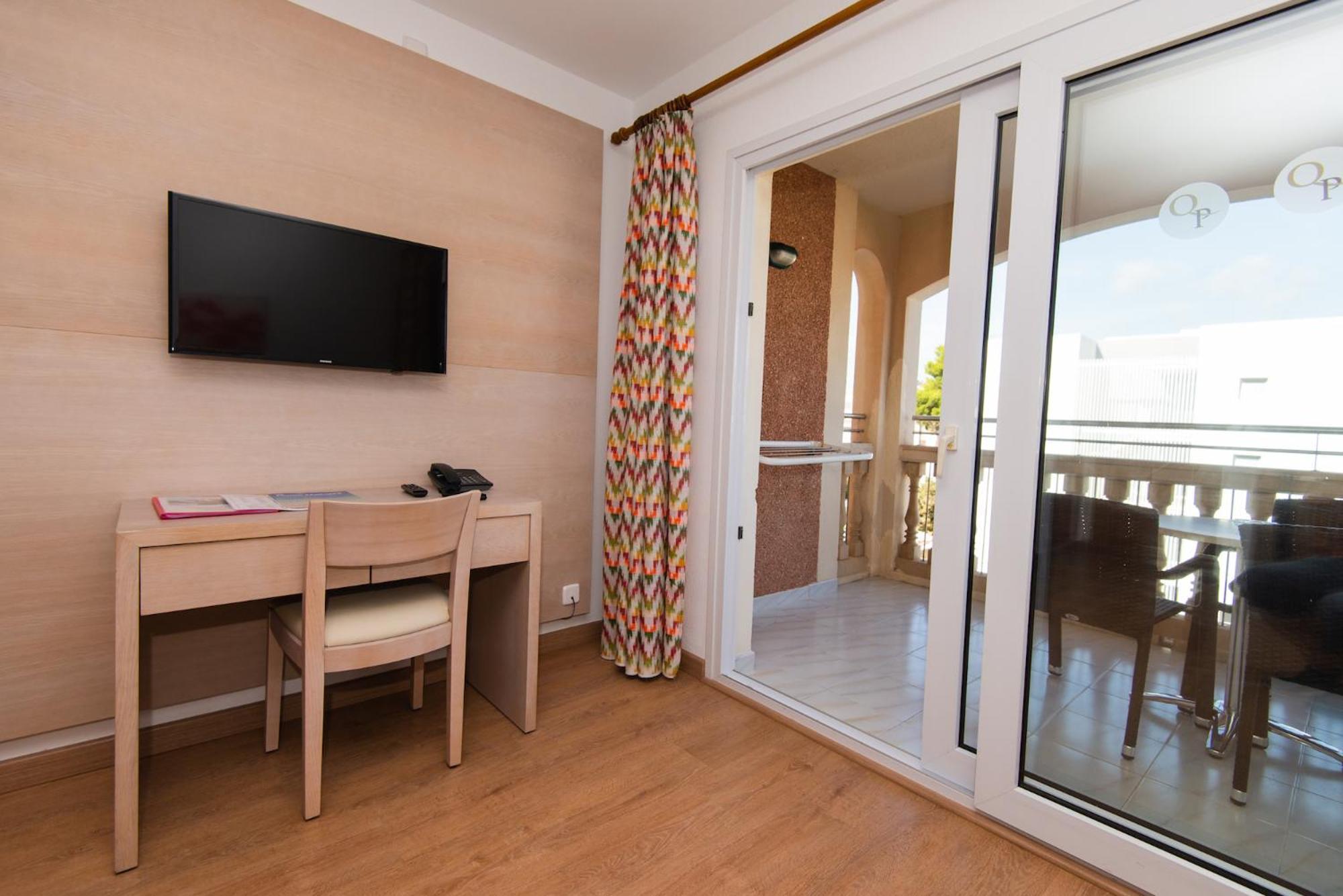 Apartamentos Quijote Park Cala Ratjada  Esterno foto