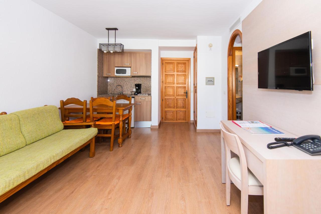 Apartamentos Quijote Park Cala Ratjada  Esterno foto